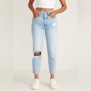 NWT Abercrombie Curve Love The Mom High Rise Light Destroyed Denim Distressed 28